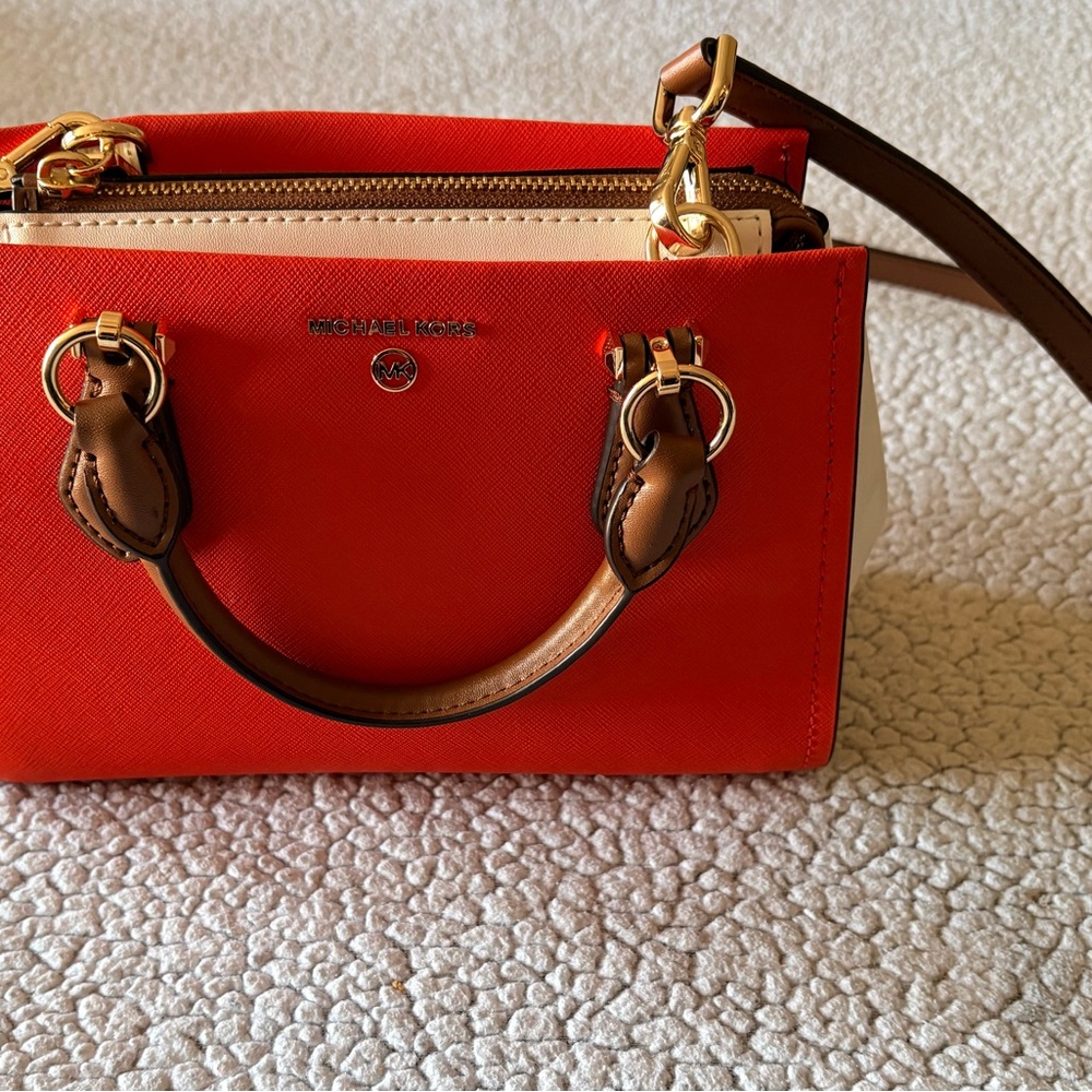 Michael Kors Crossbody